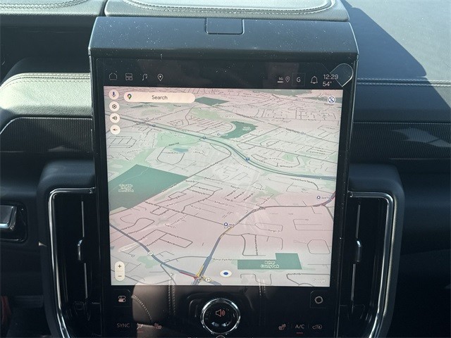 GMC Yukon XL Vehicle Full-screen Gallery Image 18