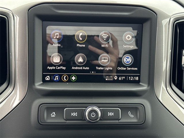 GMC Sierra 1500 Vehicle Full-screen Gallery Image 16