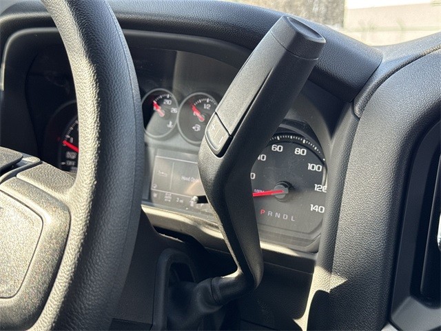 GMC Sierra 1500 Vehicle Full-screen Gallery Image 19