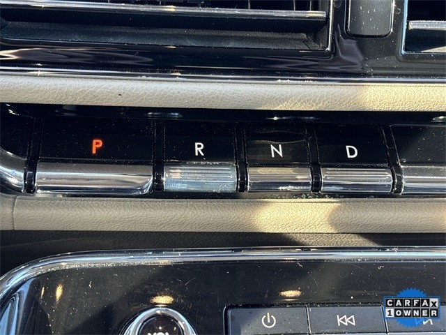 Lincoln Navigator Vehicle Full-screen Gallery Image 20