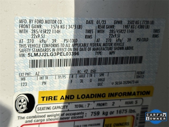 Lincoln Navigator Vehicle Full-screen Gallery Image 39