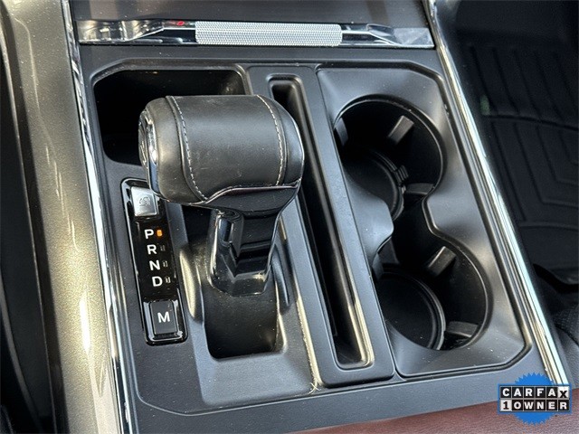Ford F-150 Vehicle Full-screen Gallery Image 20