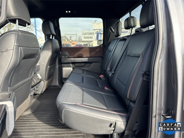 Ford F-150 Vehicle Full-screen Gallery Image 29