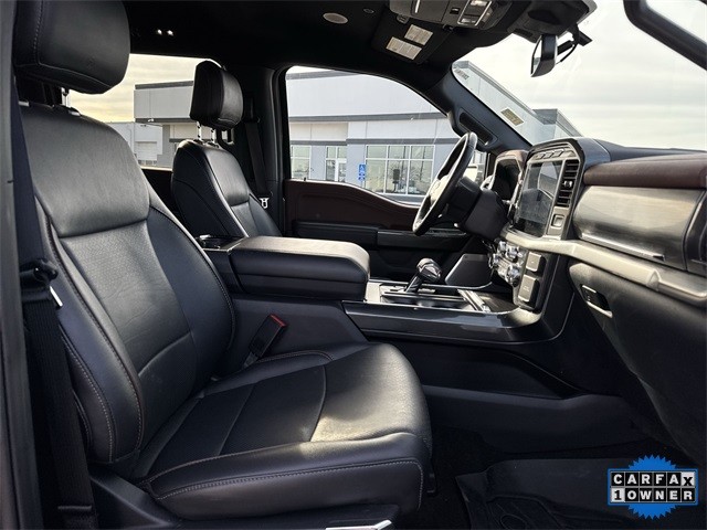 Ford F-150 Vehicle Full-screen Gallery Image 32