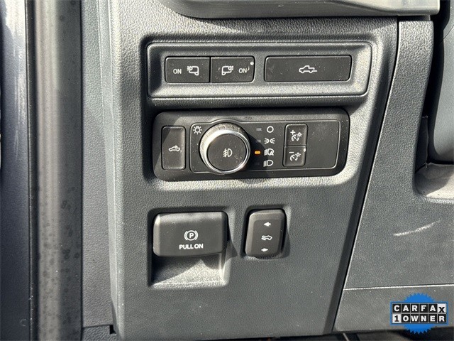 Ford F-150 Vehicle Full-screen Gallery Image 39