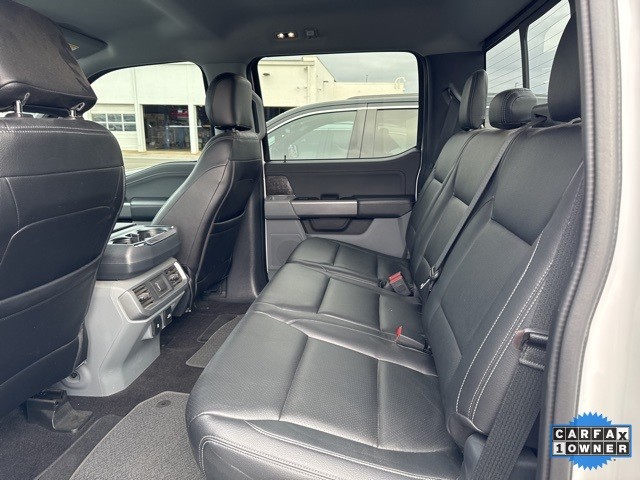 Ford F-150 Vehicle Full-screen Gallery Image 14