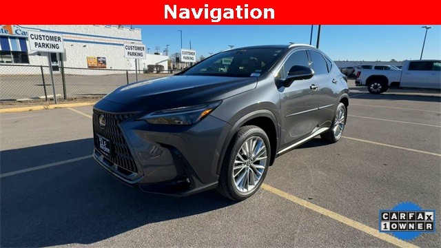 Lexus NX Vehicle Full-screen Gallery Image 05