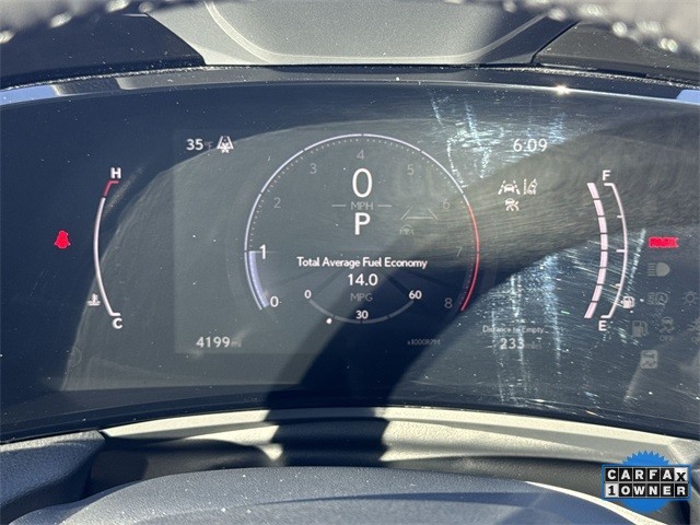 Lexus NX Vehicle Full-screen Gallery Image 15