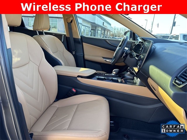 Lexus NX Vehicle Full-screen Gallery Image 32