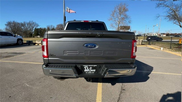 Ford F-150 Vehicle Full-screen Gallery Image 09