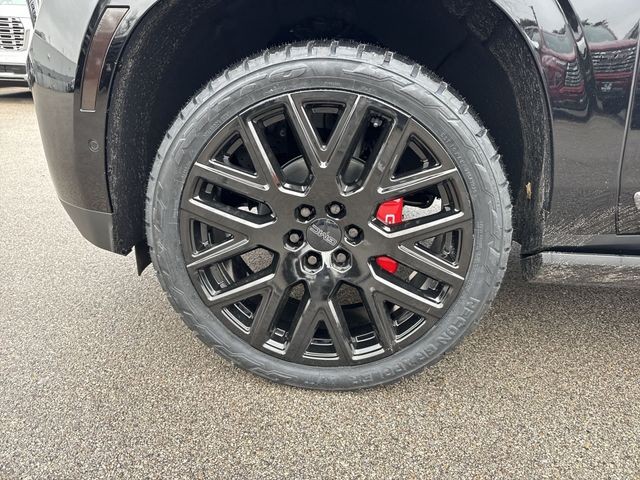 GMC Yukon Vehicle Full-screen Gallery Image 10