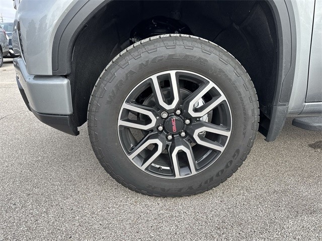 GMC Sierra 1500 Vehicle Full-screen Gallery Image 10