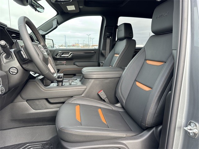 GMC Sierra 1500 Vehicle Full-screen Gallery Image 11