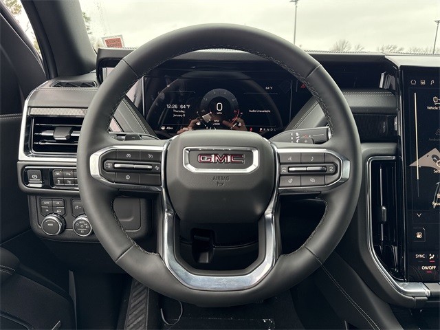 GMC Yukon XL Vehicle Full-screen Gallery Image 14