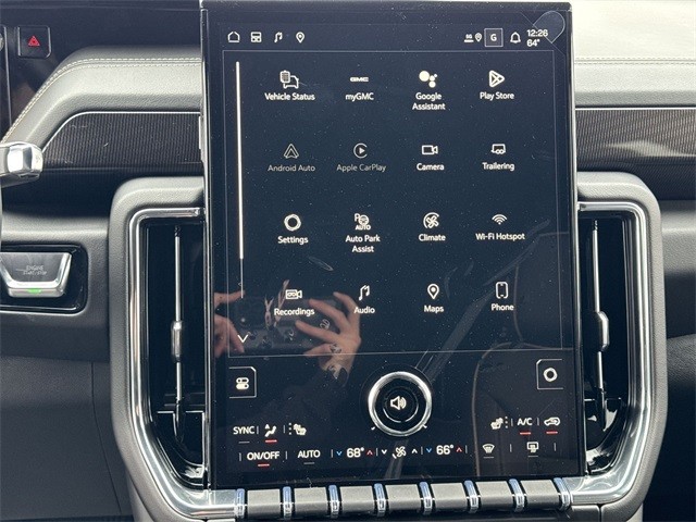 GMC Yukon XL Vehicle Full-screen Gallery Image 16