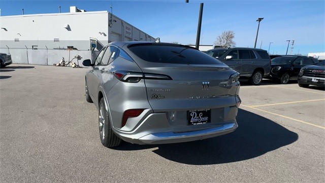 Buick Envista Vehicle Full-screen Gallery Image 07