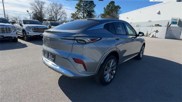 Buick Envista Vehicle Full-screen Gallery Image 08