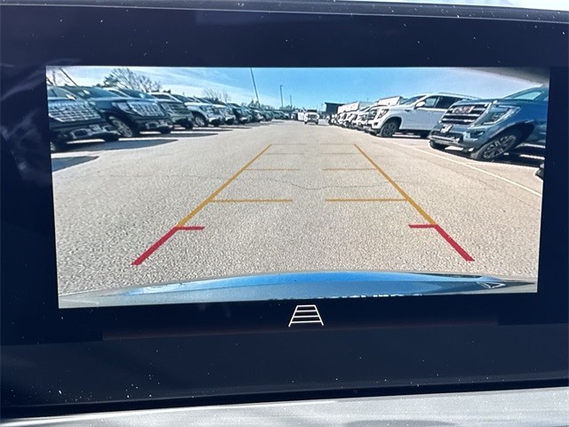 Buick Envista Vehicle Full-screen Gallery Image 17