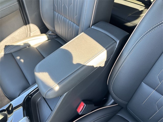 Buick Envista Vehicle Full-screen Gallery Image 20