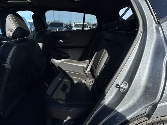 Buick Envista Vehicle Full-screen Gallery Image 22