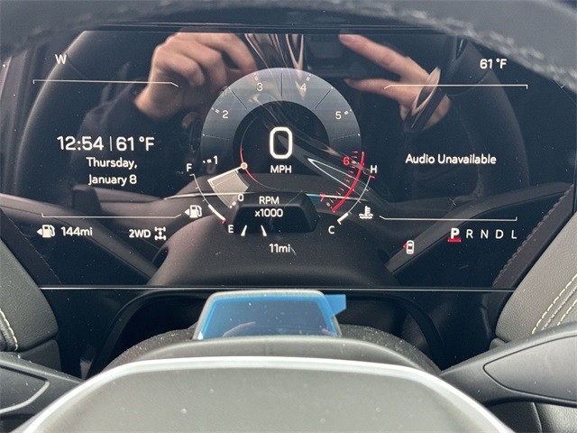 GMC Yukon XL Vehicle Full-screen Gallery Image 15