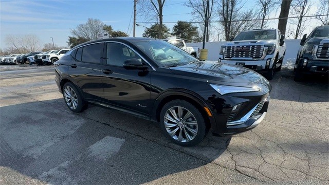 Buick Envista Vehicle Full-screen Gallery Image 02