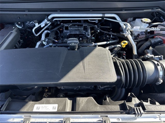 GMC Canyon Vehicle Full-screen Gallery Image 25