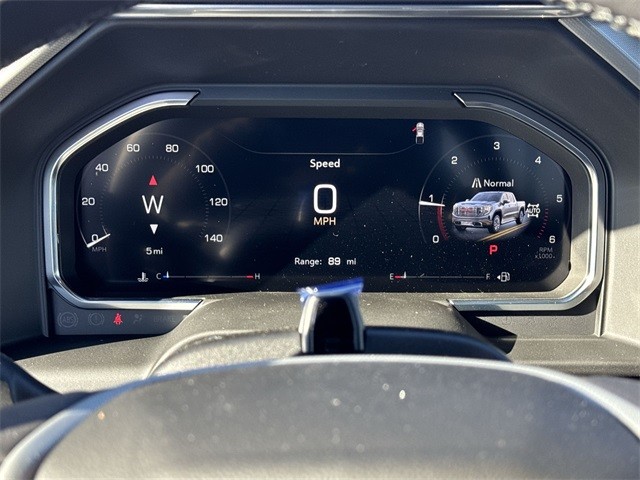 GMC Sierra 1500 Vehicle Full-screen Gallery Image 15