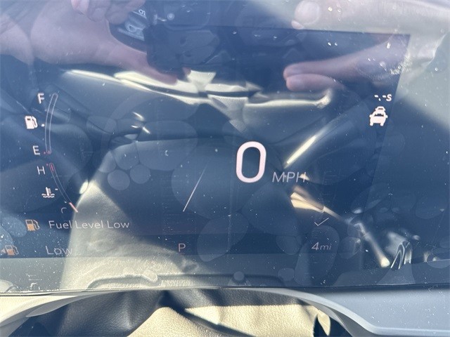 Buick Envista Vehicle Full-screen Gallery Image 15