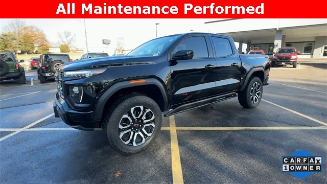 GMC Canyon Vehicle Full-screen Gallery Image 05