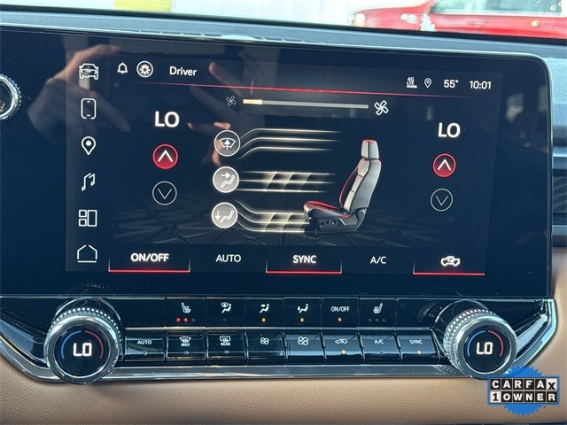 GMC Canyon Vehicle Full-screen Gallery Image 22