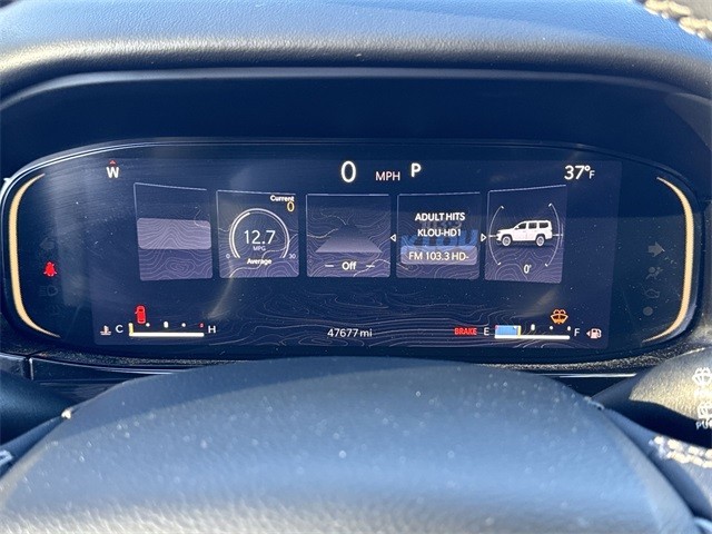 Jeep Wagoneer Vehicle Full-screen Gallery Image 15