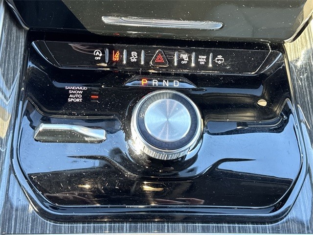 Jeep Wagoneer Vehicle Full-screen Gallery Image 20