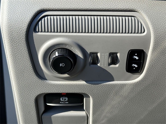 Jeep Wagoneer Vehicle Full-screen Gallery Image 40