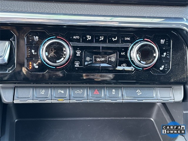 GMC Sierra 2500HD Vehicle Full-screen Gallery Image 22