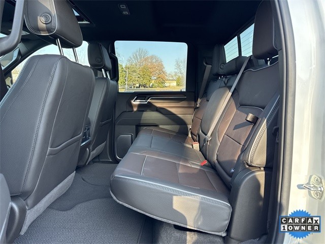 GMC Sierra 2500HD Vehicle Full-screen Gallery Image 30