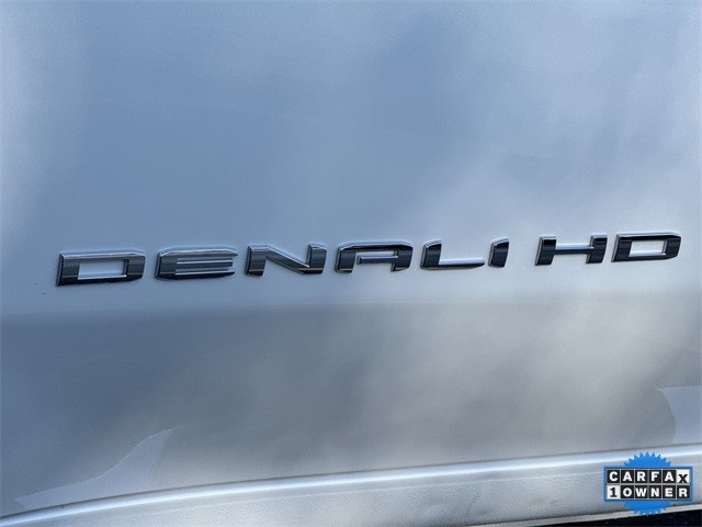 GMC Sierra 2500HD Vehicle Full-screen Gallery Image 37