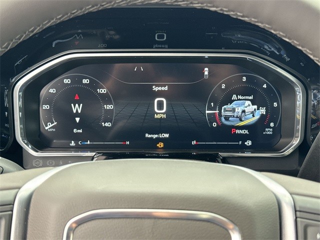 GMC Sierra 3500HD Vehicle Full-screen Gallery Image 15