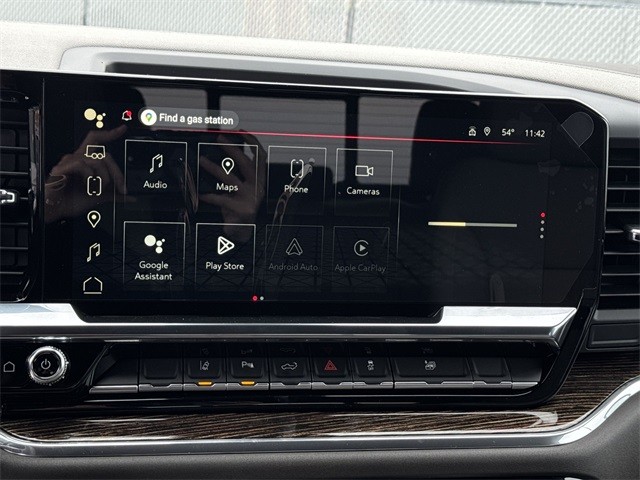 GMC Sierra 3500HD Vehicle Full-screen Gallery Image 16