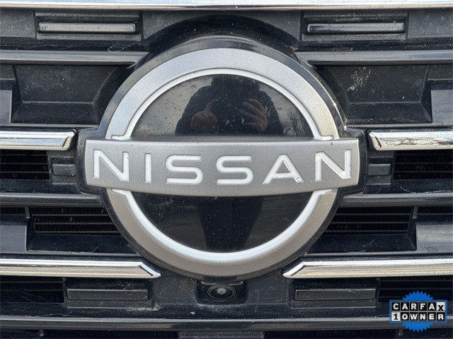 Nissan Rogue Vehicle Full-screen Gallery Image 34