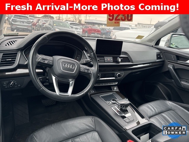 Audi Q5 Vehicle Full-screen Gallery Image 14