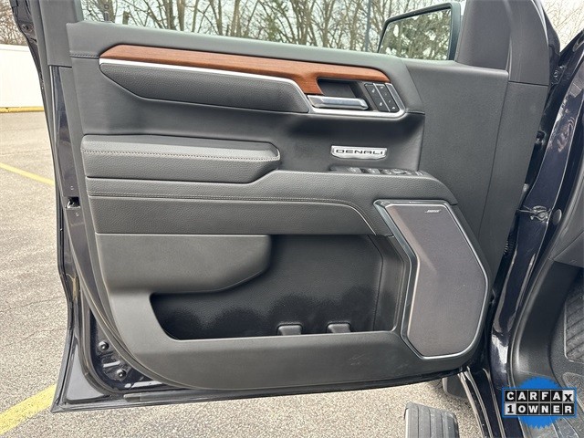 GMC Sierra 1500 Vehicle Full-screen Gallery Image 27