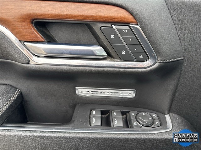 GMC Sierra 1500 Vehicle Full-screen Gallery Image 28