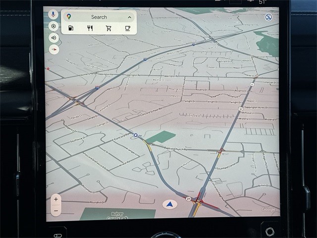 GMC Yukon Vehicle Full-screen Gallery Image 18