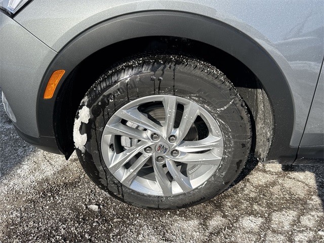 Buick Envista Vehicle Full-screen Gallery Image 10