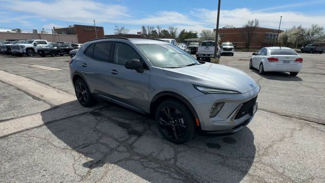 Buick Envision Vehicle Full-screen Gallery Image 02