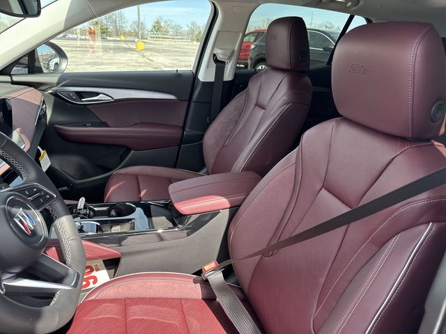 Buick Envision Vehicle Full-screen Gallery Image 11