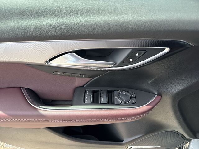 Buick Envision Vehicle Full-screen Gallery Image 13