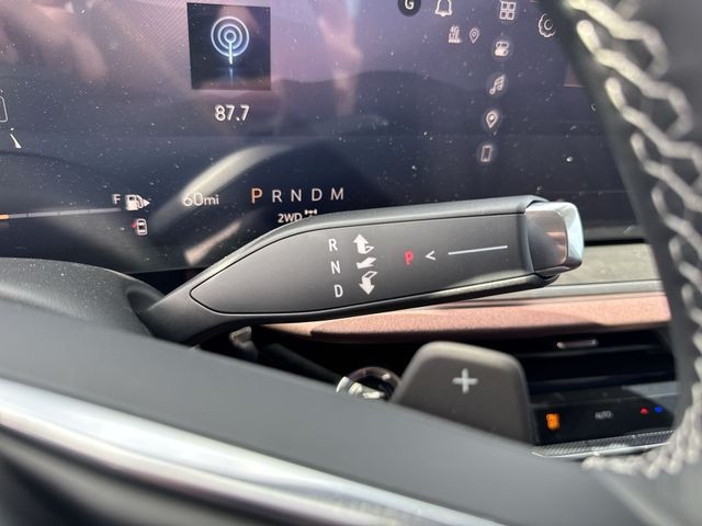 Buick Envision Vehicle Full-screen Gallery Image 20