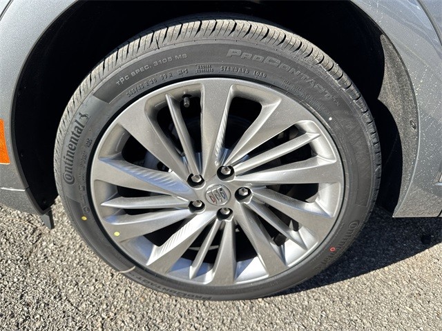 Buick Envision Vehicle Full-screen Gallery Image 10